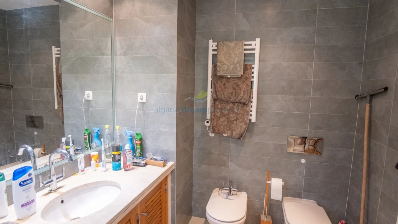 Moradia T4 para Venda em Albufeira e Olhos de Água Foto 41