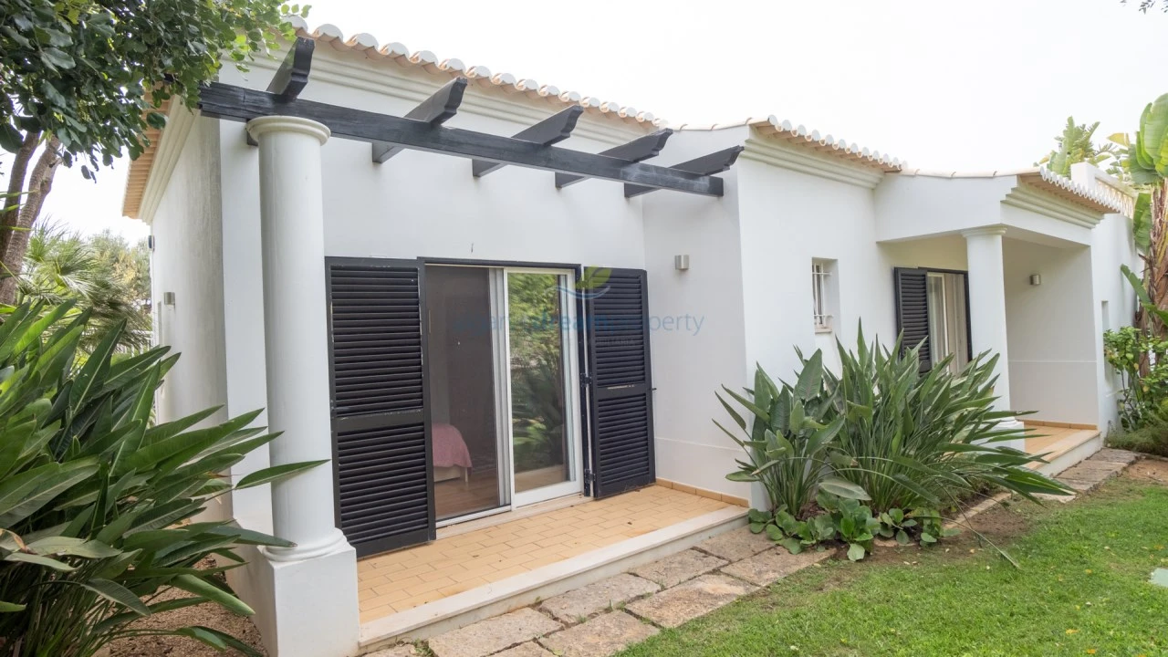 Moradia T4 para Venda em Albufeira e Olhos de Água Foto 65