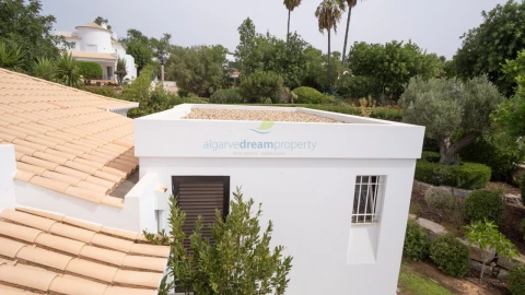 Moradia T4 para Venda em Albufeira e Olhos de Água