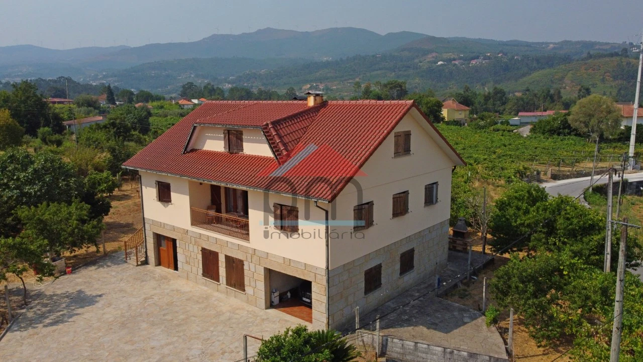 Moradia T7 para Venda em Segude Foto 2