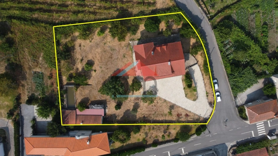 Moradia T7 para Venda em Segude Foto 4