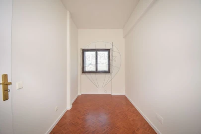 Apartamento T3 para Arrendamento em Avenidas Novas