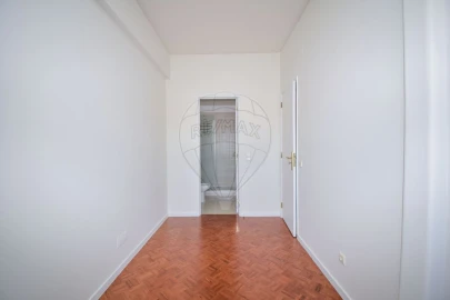 Apartamento T3 para Arrendamento em Avenidas Novas