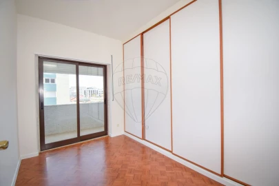 Apartamento T3 para Arrendamento em Avenidas Novas