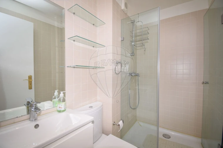 Apartamento T3 para Arrendamento em Avenidas Novas Foto 4