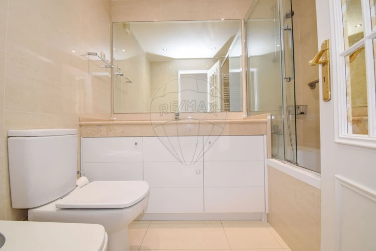 Apartamento T3 para Arrendamento em Avenidas Novas Foto 17
