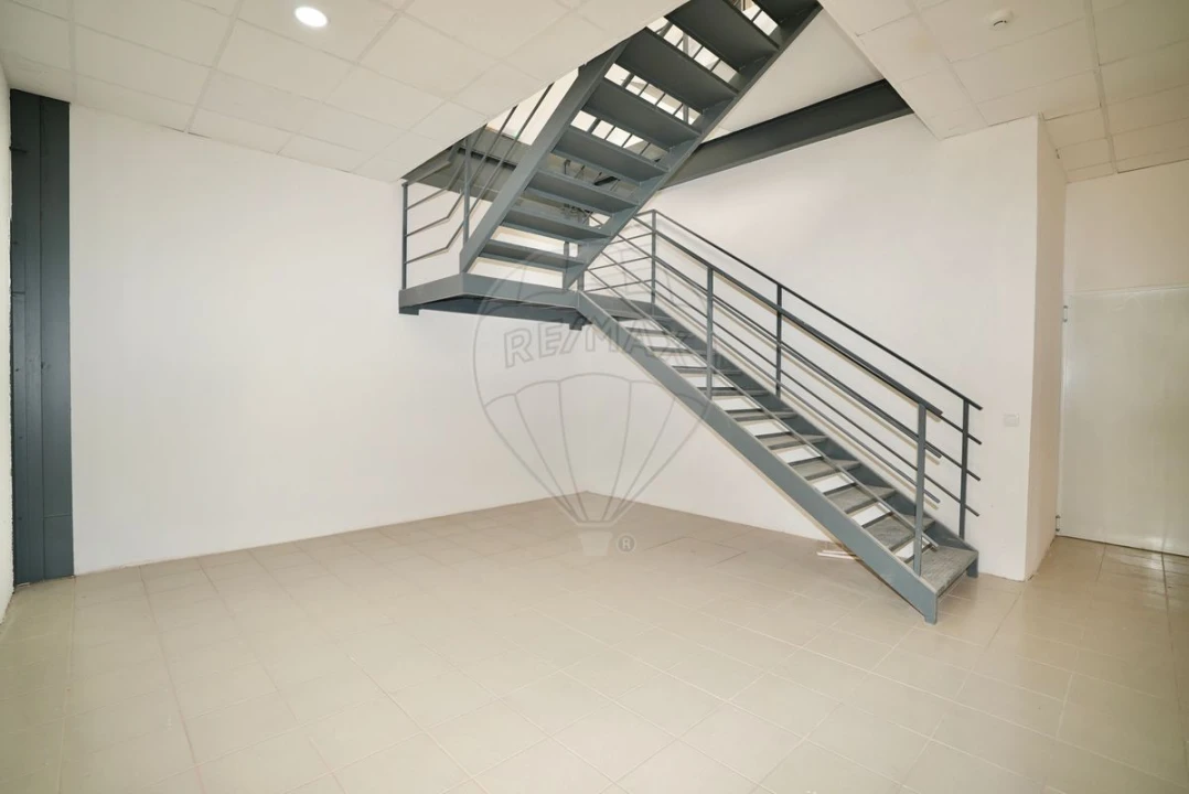 Armazém para Arrendamento em Samora Correia Foto 14