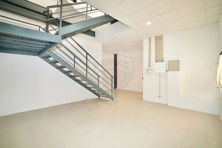 Armazém para Arrendamento em Samora Correia Foto 15