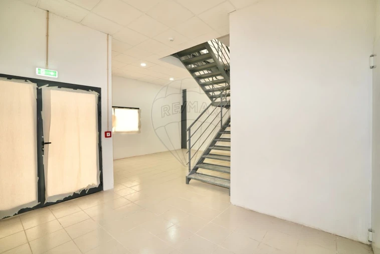 Armazém para Arrendamento em Samora Correia Foto 12