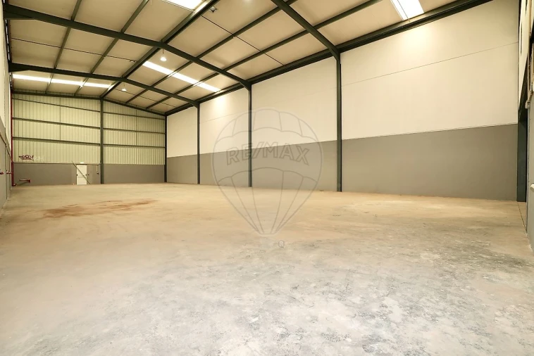 Armazém para Arrendamento em Samora Correia Foto 6