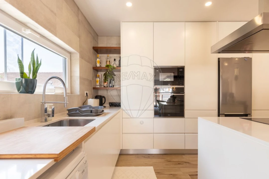 Moradia T5 para Venda em Campelos e Outeiro da Cabeça Foto 12