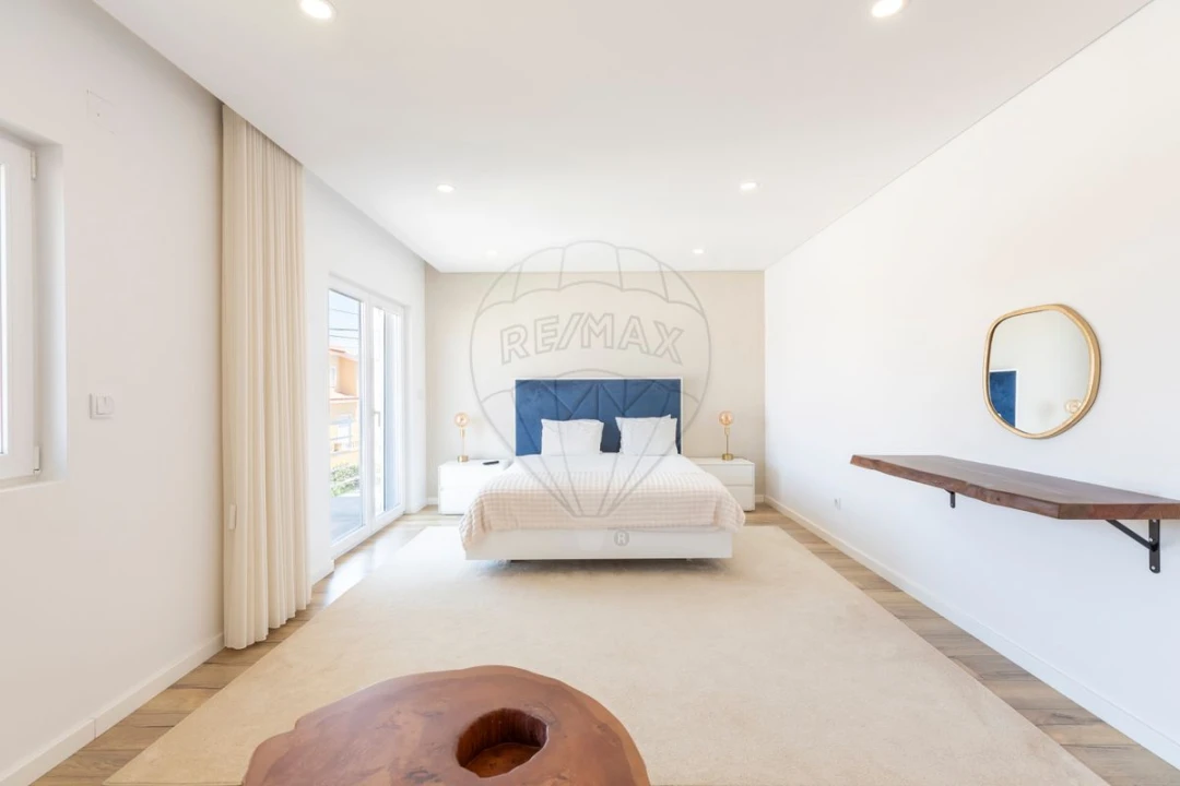 Moradia T5 para Venda em Campelos e Outeiro da Cabeça Foto 15