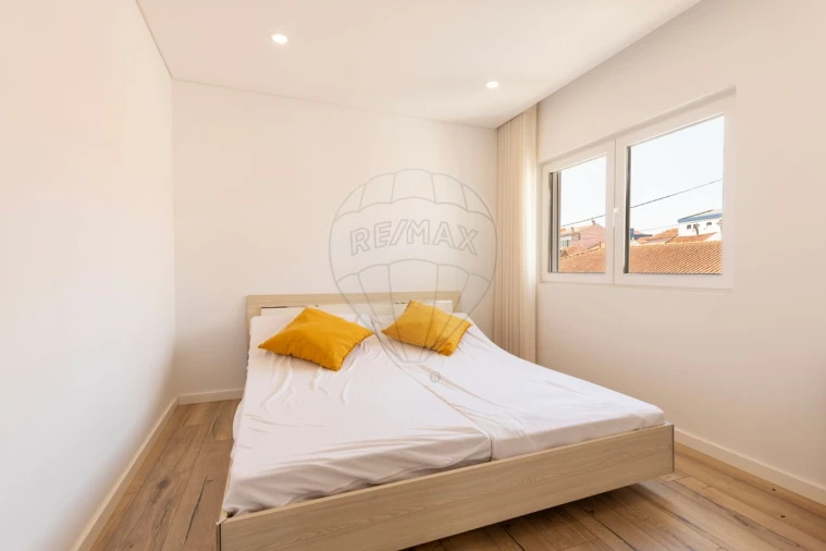 Moradia T5 para Venda em Campelos e Outeiro da Cabeça Foto 23