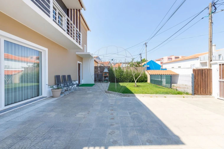 Moradia T5 para Venda em Campelos e Outeiro da Cabeça Foto 45