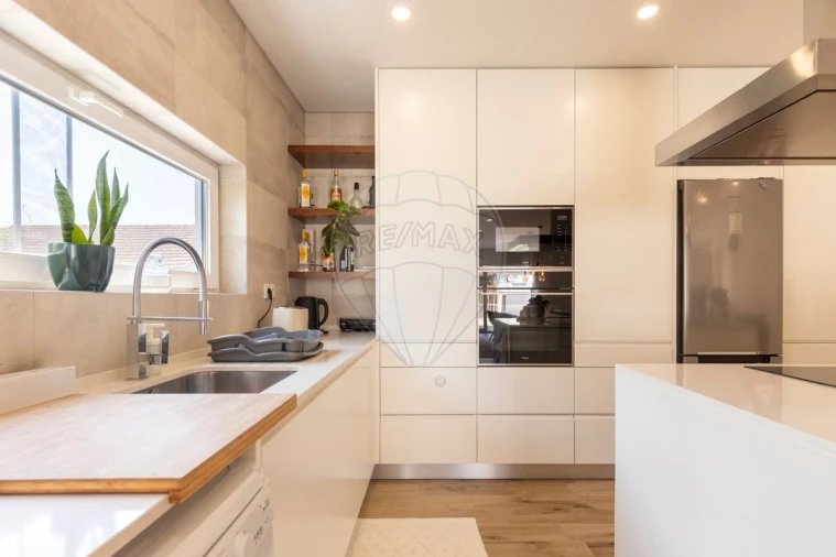 Moradia T5 para Venda em Campelos e Outeiro da Cabeça Foto 12