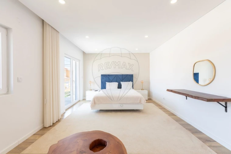 Moradia T5 para Venda em Campelos e Outeiro da Cabeça Foto 15