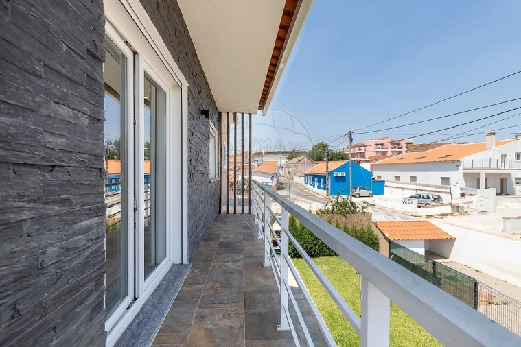 Moradia T5 para Venda em Campelos e Outeiro da Cabeça Foto 20