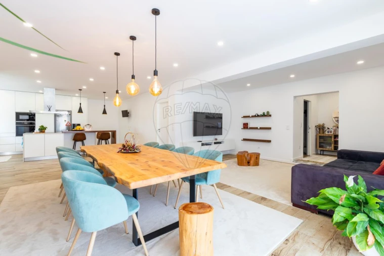 Moradia T5 para Venda em Campelos e Outeiro da Cabeça Foto 4