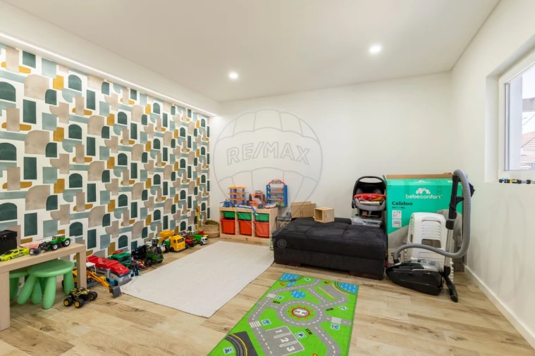 Moradia T5 para Venda em Campelos e Outeiro da Cabeça Foto 38