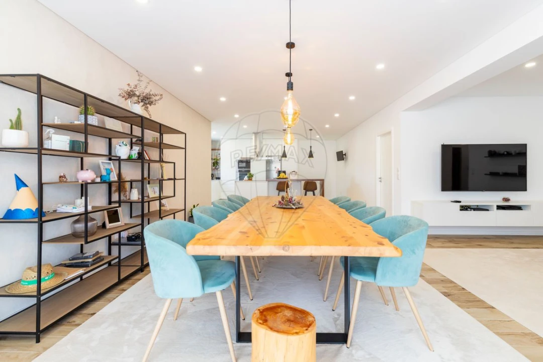 Moradia T5 para Venda em Campelos e Outeiro da Cabeça Foto 2