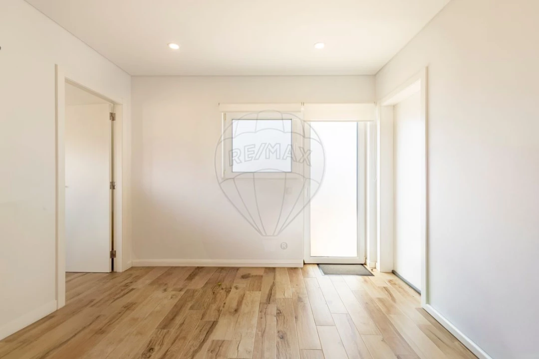 Moradia T5 para Venda em Campelos e Outeiro da Cabeça Foto 29