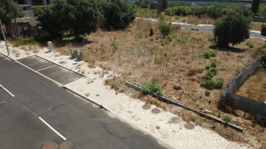Terreno para Venda em Alverca do Ribatejo e Sobralinho Foto 5