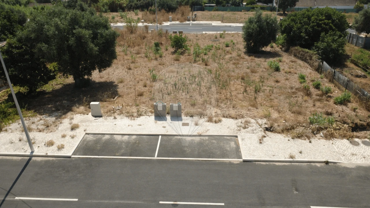 Terreno para Venda em Alverca do Ribatejo e Sobralinho Foto 4