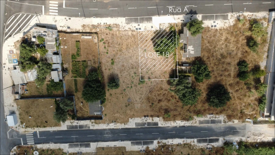 Terreno para Venda em Alverca do Ribatejo e Sobralinho Foto 3