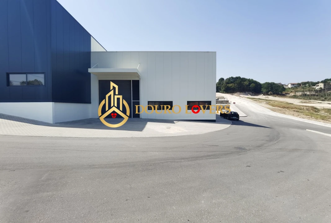 Armazém para Arrendamento em Constance Foto 1