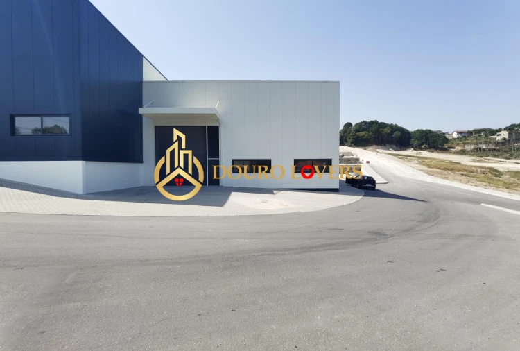 Armazém para Arrendamento em Constance