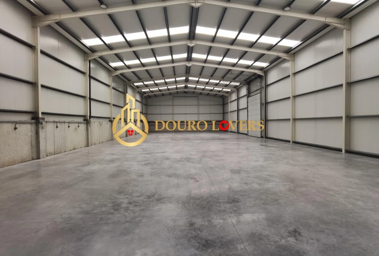 Armazém para Arrendamento em Constance Foto 4