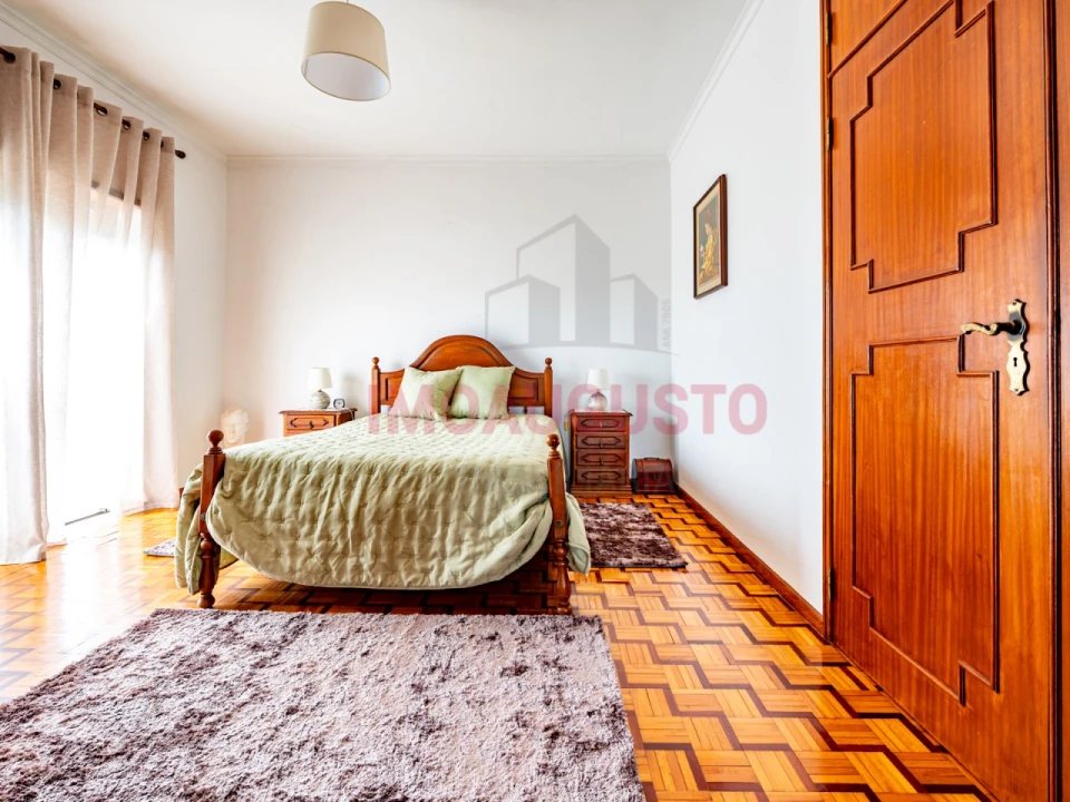 Moradia T4 para Venda em Santa Comba Foto 24