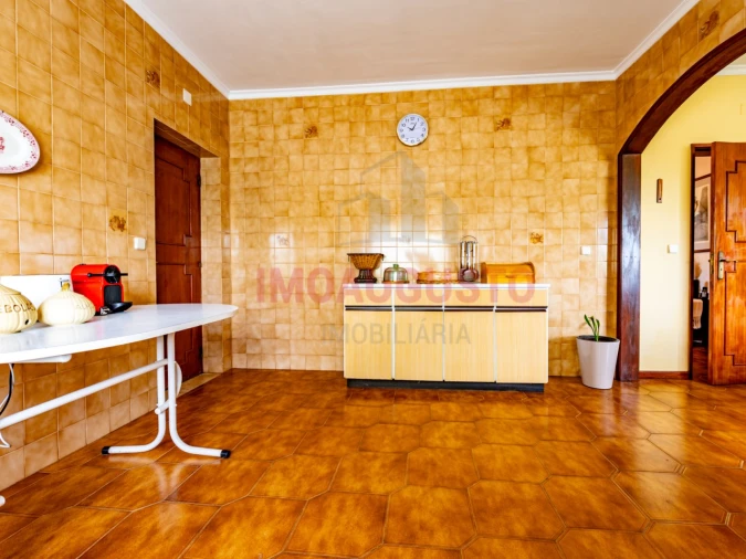 Moradia T4 para Venda em Santa Comba Foto 7