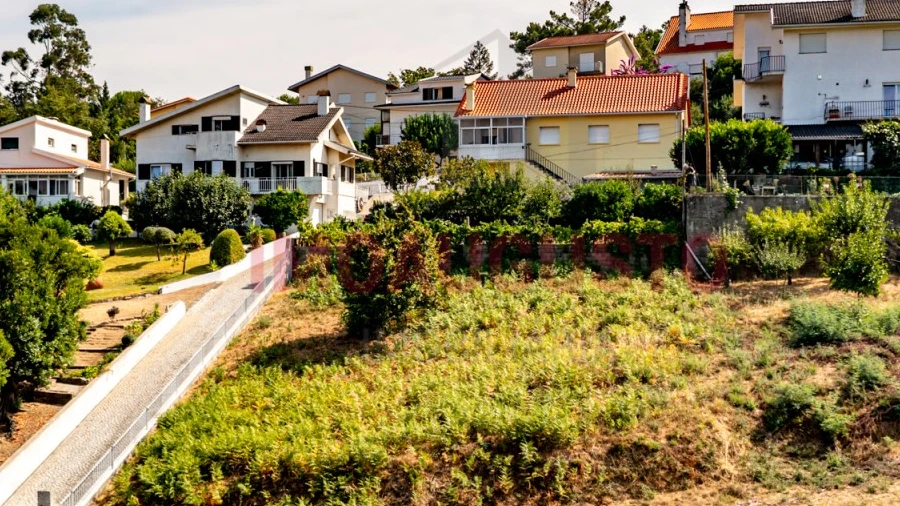 Terreno para Venda em Seia, São Romão e Lapa dos Dinheiros