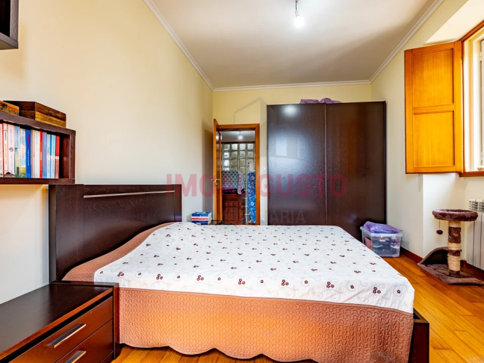 Apartamento T3 para Venda em Pinhel Foto 9