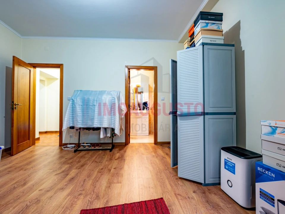 Apartamento T3 para Venda em Pinhel Foto 16