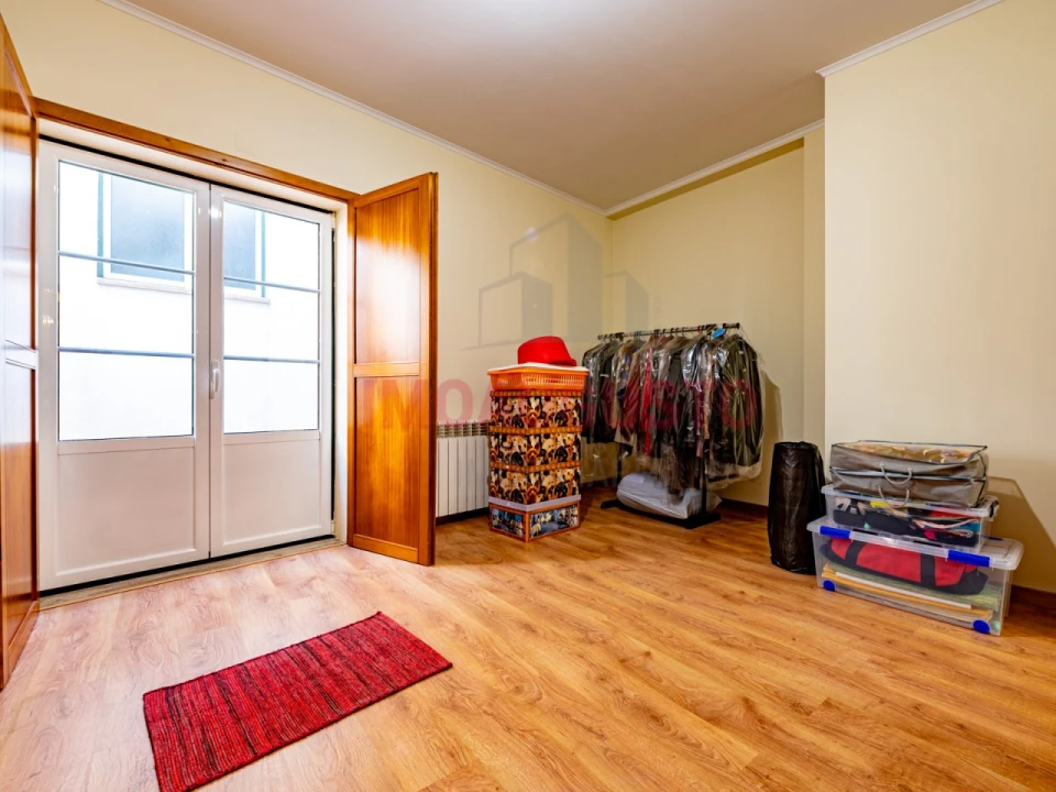 Apartamento T3 para Venda em Pinhel Foto 17