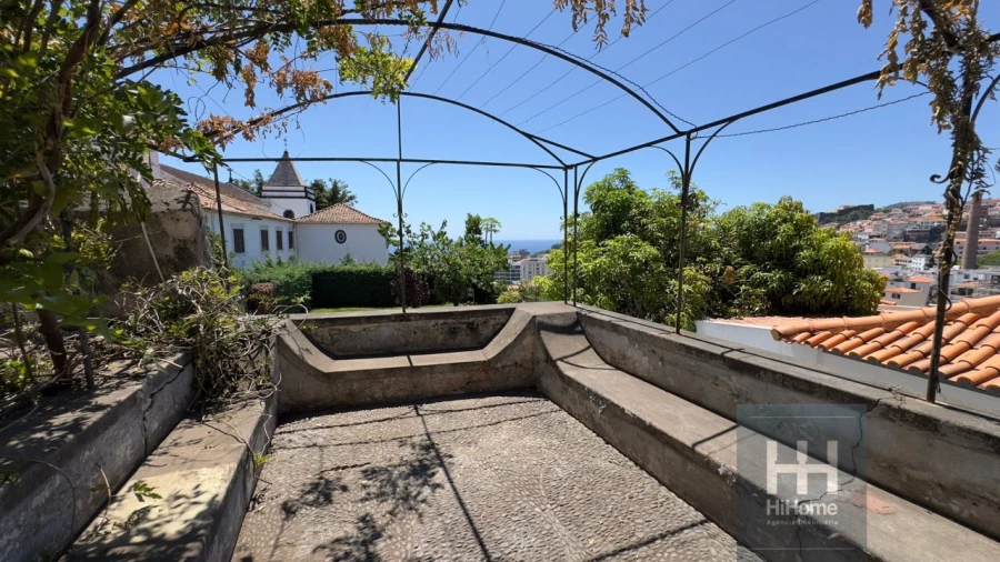 Prédio para Venda em Funchal (Santa Luzia) Foto 2