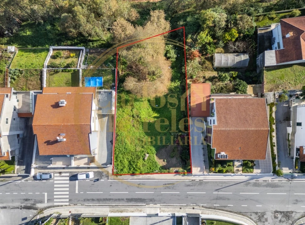 Terreno para Venda em Vila Verde e Barbudo Foto 1