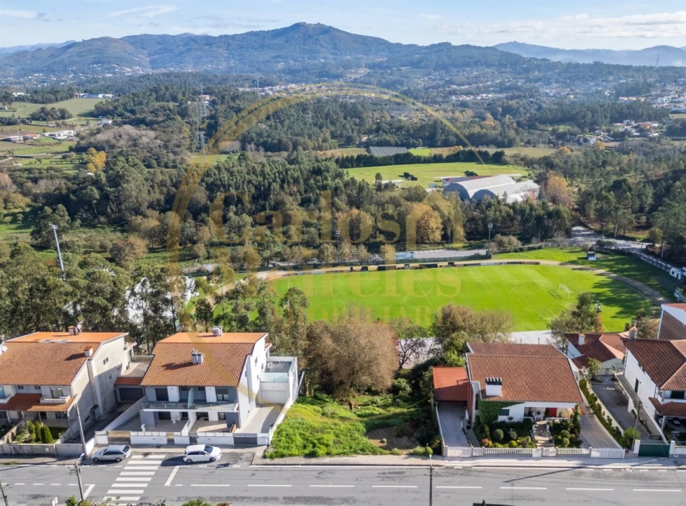 Terreno para Venda em Vila Verde e Barbudo Foto 6