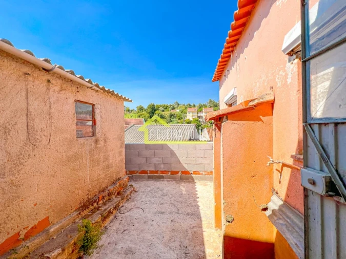 Moradia T3 para Venda em São Martinho do Bispo e Ribeira de Frades Foto 25