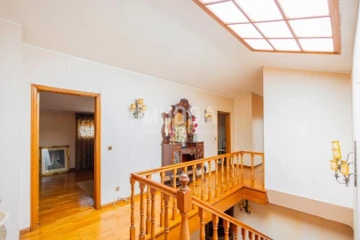 Apartamento T4 para Venda em São João da Madeira
