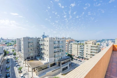 Apartamento T4 para Venda em São João da Madeira