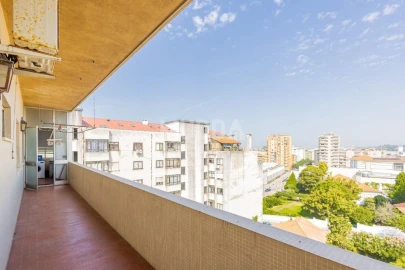 Apartamento T4 para Venda em São João da Madeira