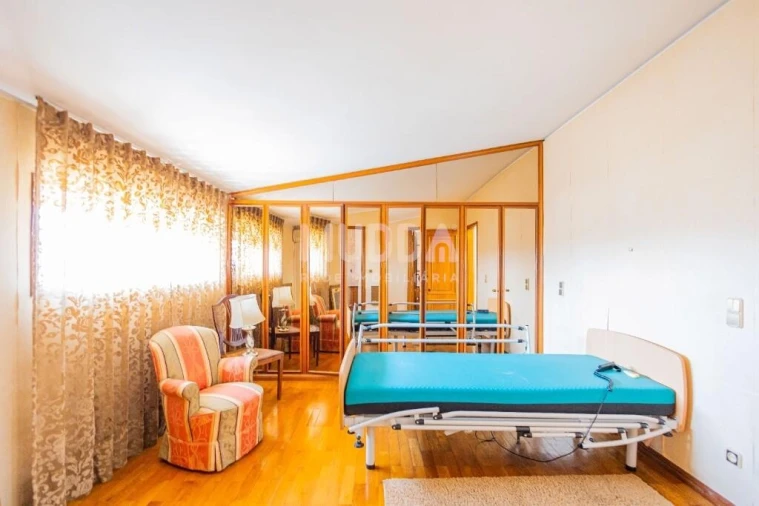 Apartamento T4 para Venda em São João da Madeira Foto 32