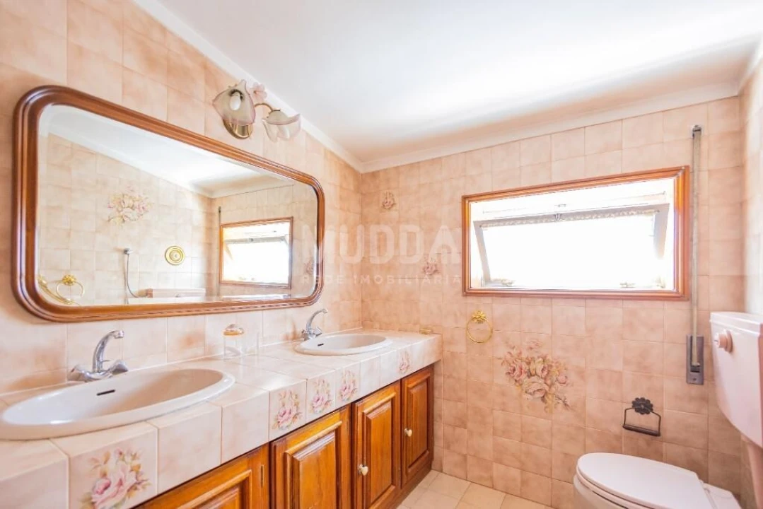 Apartamento T4 para Venda em São João da Madeira Foto 34