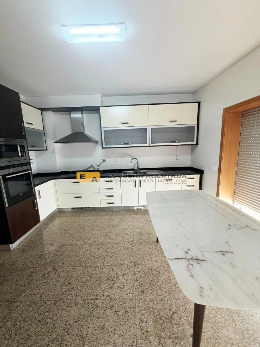 Apartamento T4 para Venda em Perafita, Lavra e Santa Cruz do Bispo Foto 2