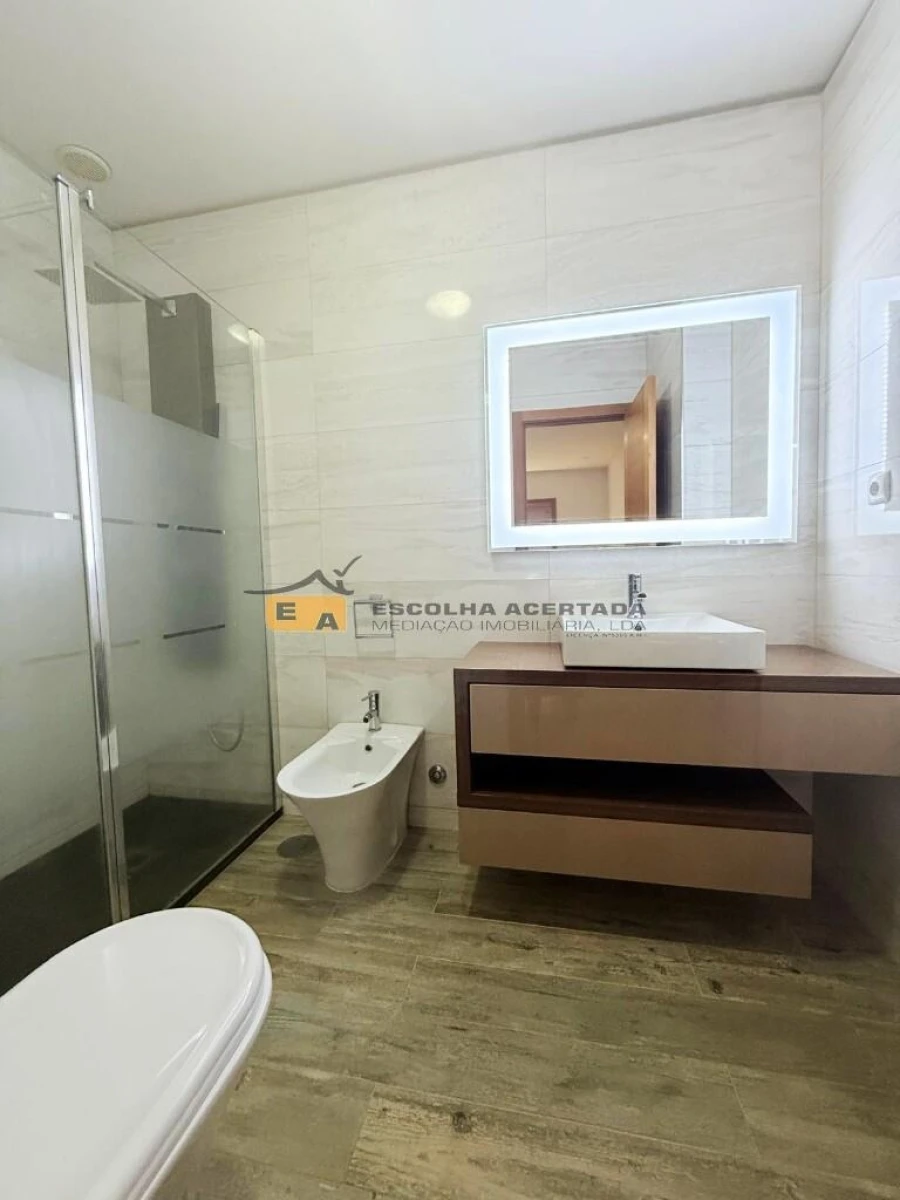 Apartamento T4 para Venda em Perafita, Lavra e Santa Cruz do Bispo Foto 27