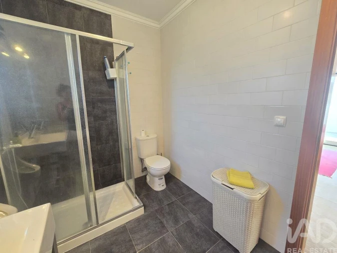 Moradia T3 para Venda em Azueira e Sobral da Abelheira Foto 19