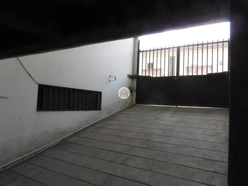 Garagem para Venda em Covilhã e Canhoso Foto 18